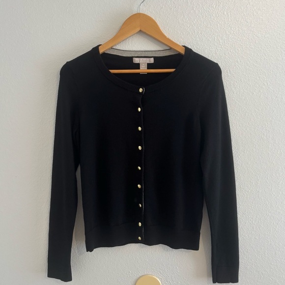 Banana Republic Merino Wool Black Classic Cardigan Sweater, Gold Buttons Size M - Picture 2 of 8